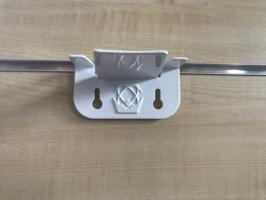 Atlas slatwall holder